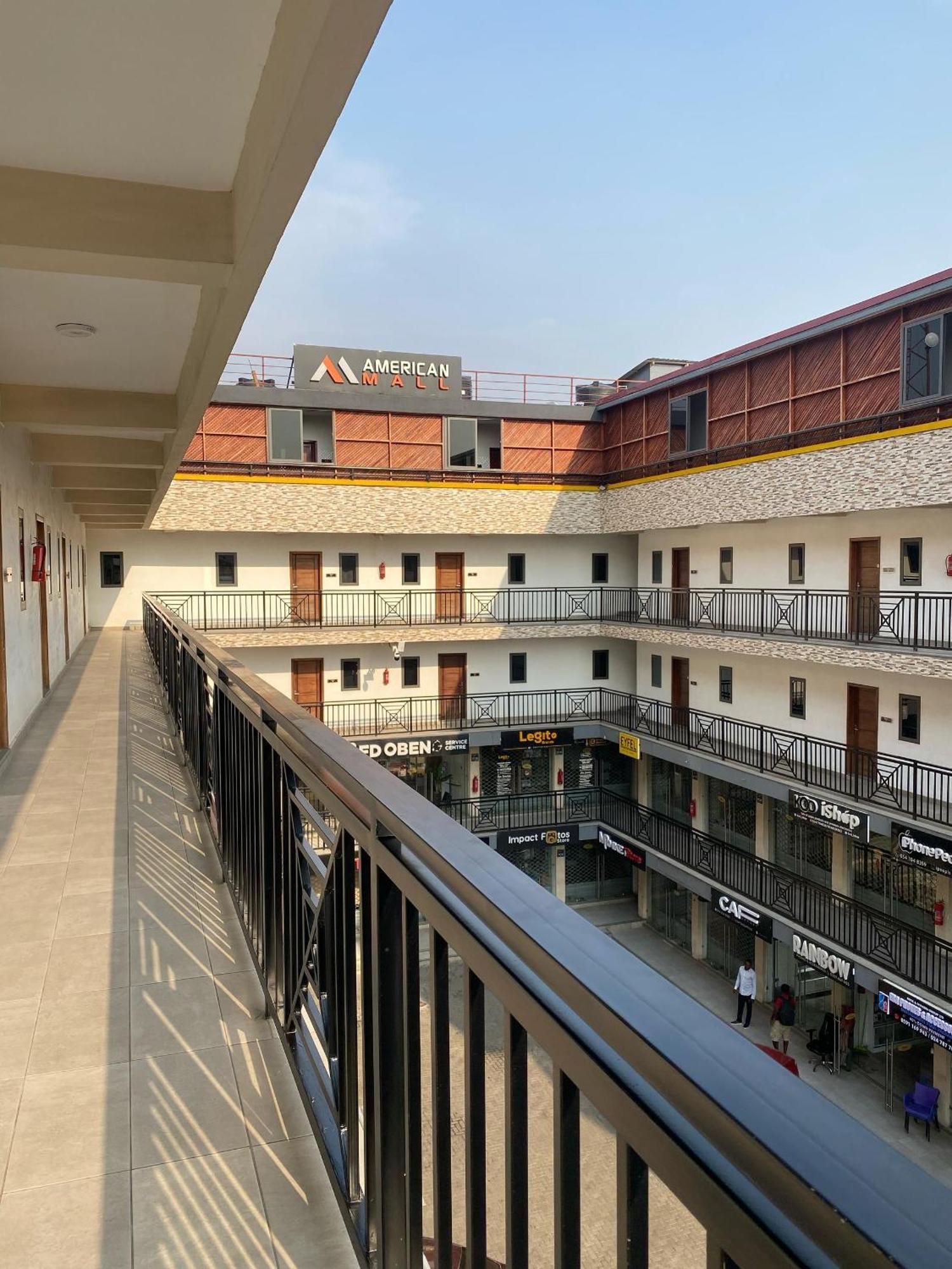 American Mall Accra Exterior foto